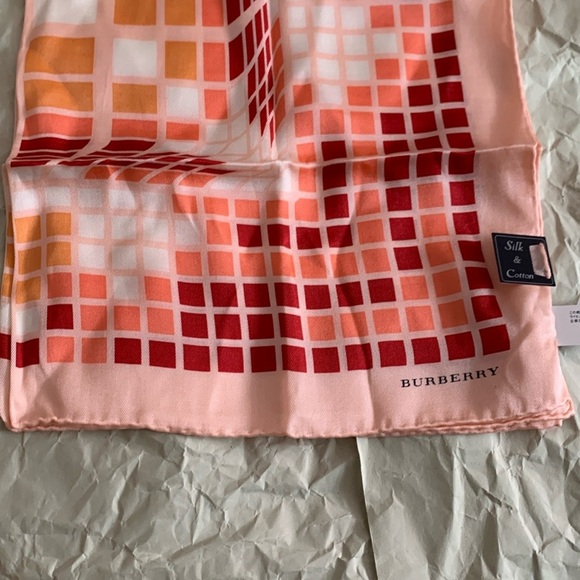 Burberry Pink and Red Silk Scarf brandnew - Picture 15 of 15